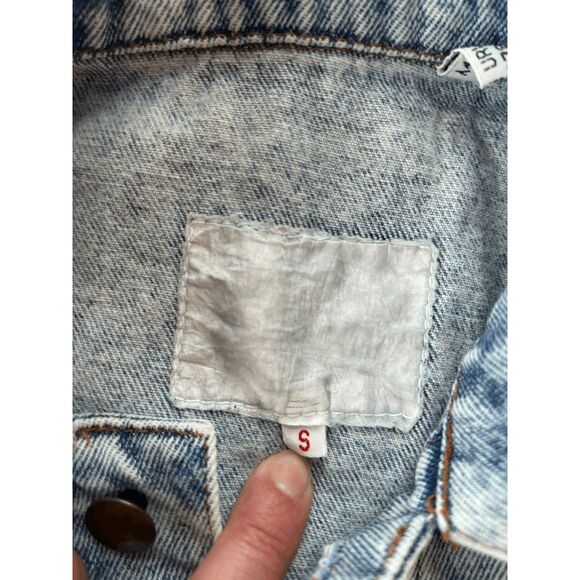 Women's Vintage Acid Wash Jean Jacket Size Small, Buttons, Gold Thread Y2K, 90's - Picture 5 of 9